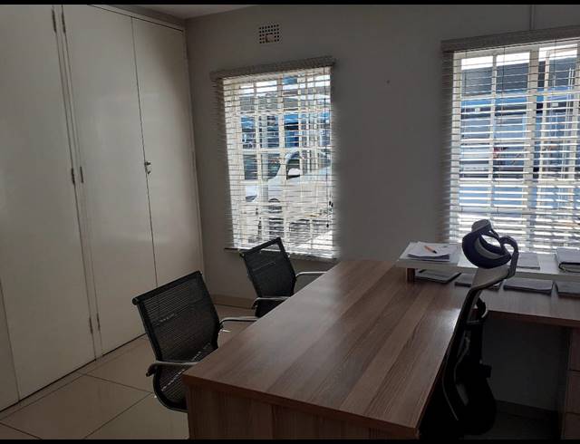 100M² OFFICE FOR SALE IN NELSPRUIT CENTRAL
